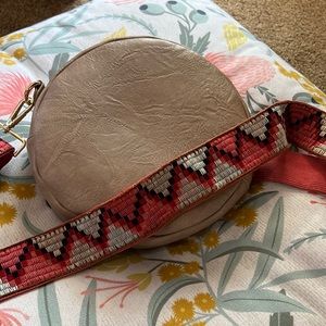 Social threads vegan round cross body bag.  Strap included.